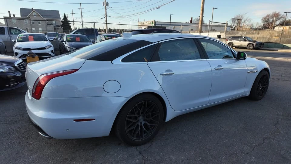 2016 Jaguar X351 XJ - Image 4 of 19