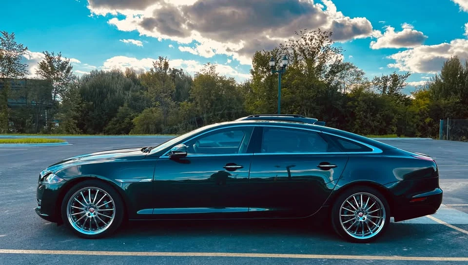2016 Jaguar X351 XJ - Image 2 of 5