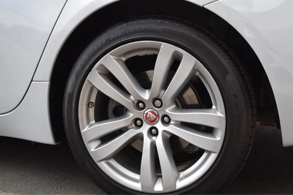 2016 Jaguar X351 XJ - Image 12 of 20