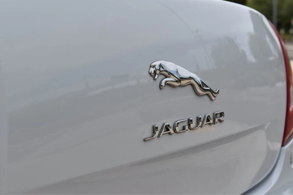 2016 Jaguar X351 XJ - Image 11 of 20