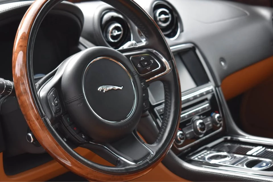 2016 Jaguar X351 XJ - Image 18 of 20
