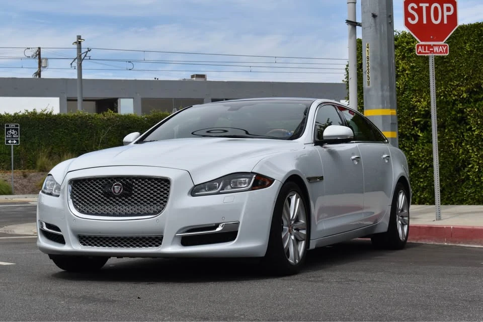 2016 Jaguar X351 XJ - Image 2 of 20
