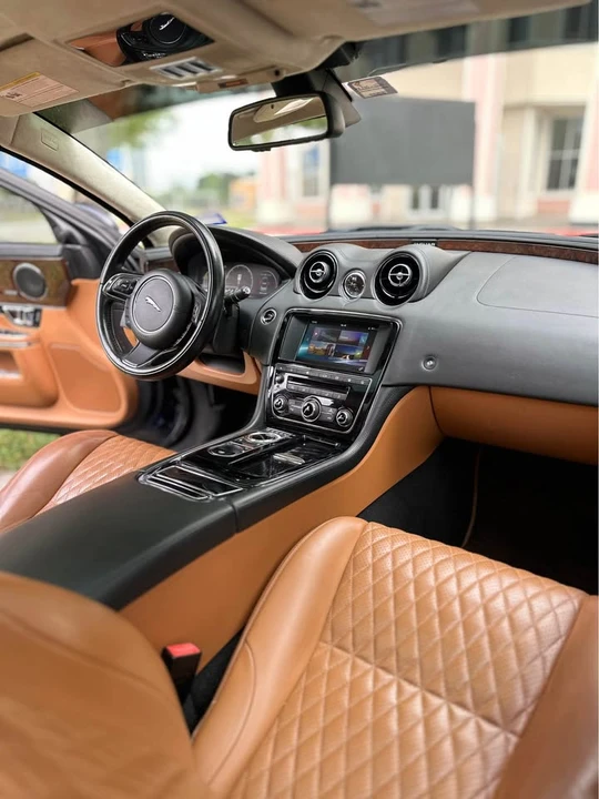 2016 Jaguar X351 XJ - Image 5 of 16