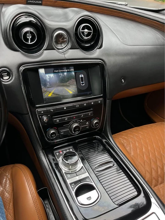 2016 Jaguar X351 XJ - Image 12 of 18