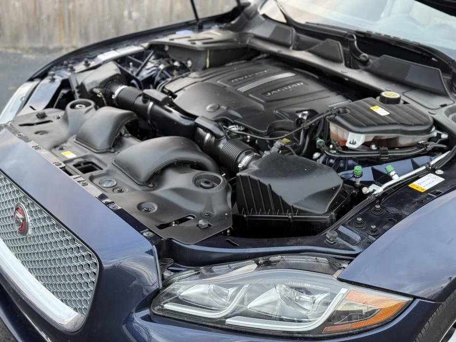 2016 Jaguar X351 XJ - Image 11 of 11