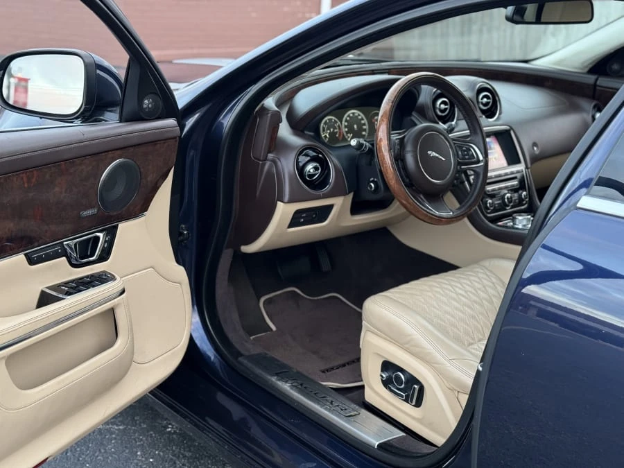 2016 Jaguar X351 XJ - Image 7 of 11
