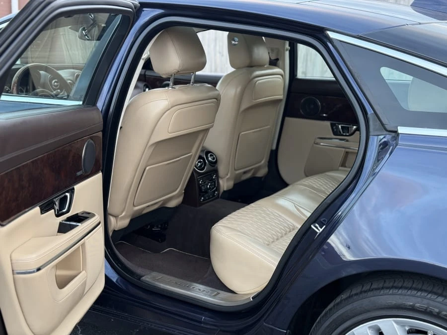 2016 Jaguar X351 XJ - Image 8 of 11