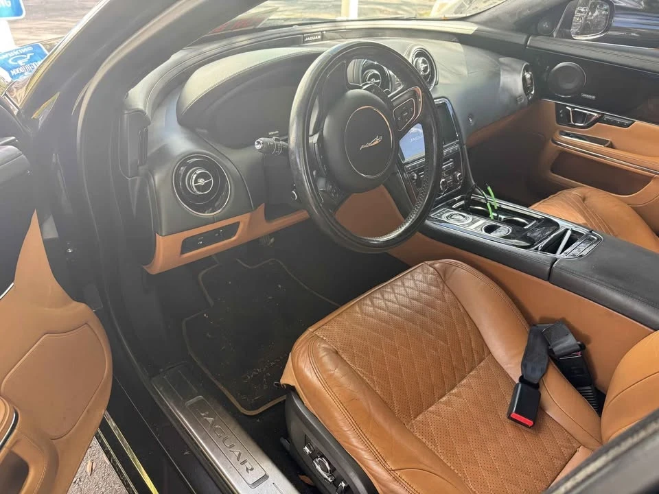 2016 Jaguar X351 XJ - Image 4 of 7