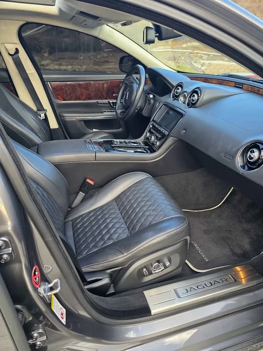 2016 Jaguar X351 XJ - Image 10 of 20