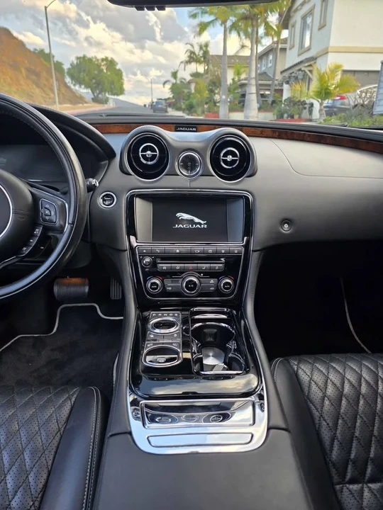 2016 Jaguar X351 XJ - Image 17 of 20