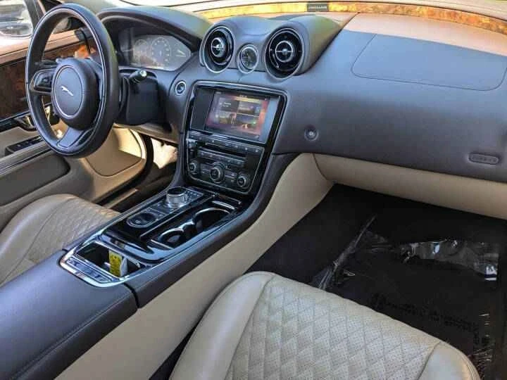 2016 Jaguar X351 XJ - Image 17 of 19