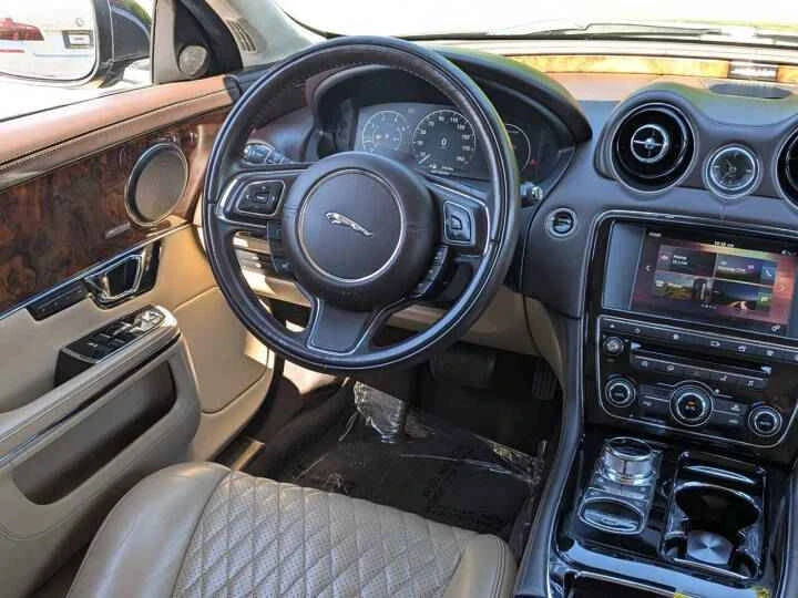 2016 Jaguar X351 XJ - Image 14 of 19