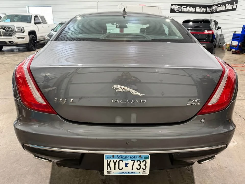 2016 Jaguar XE - Image 6 of 20