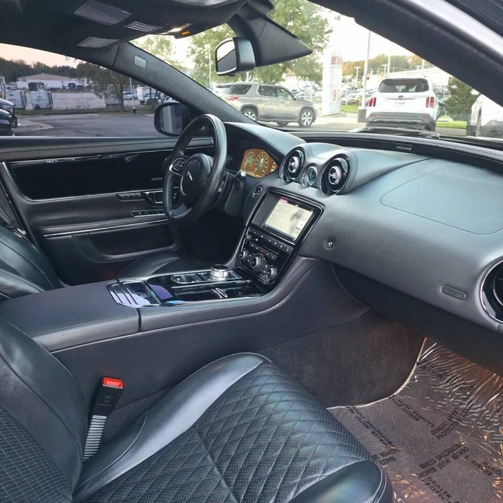 2016 Jaguar X351 XJ - Image 19 of 20