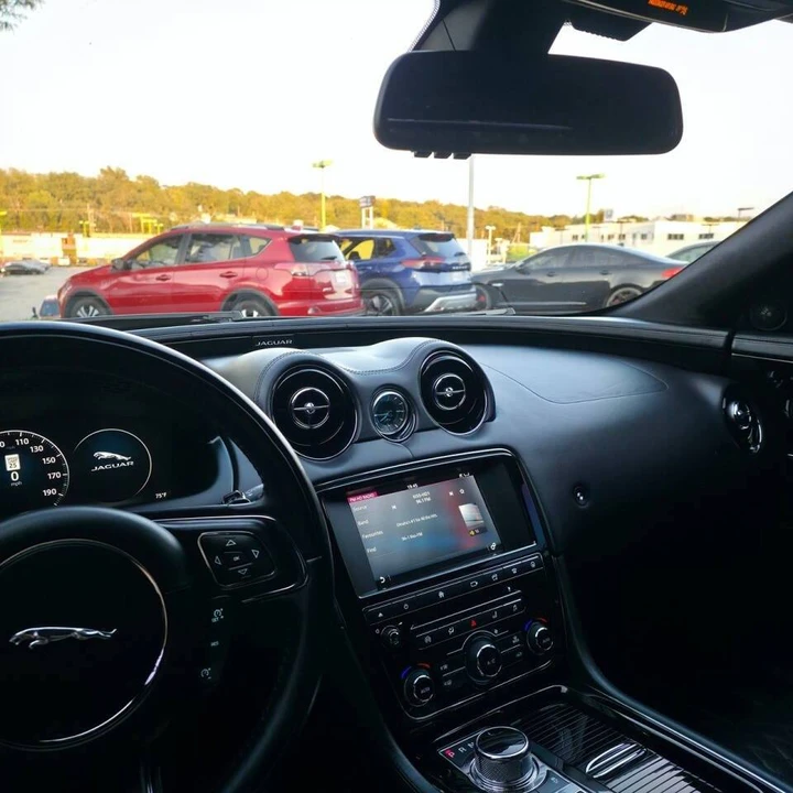 2016 Jaguar X351 XJ - Image 13 of 20