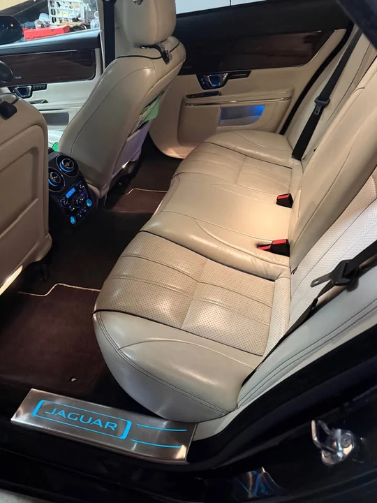 2016 Jaguar X351 XJ - Image 11 of 14