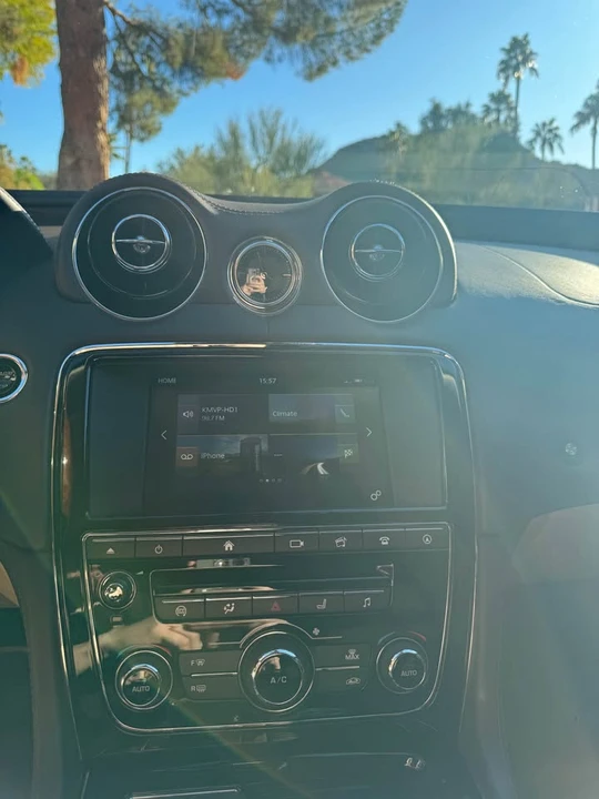 2016 Jaguar X351 XJ - Image 13 of 20