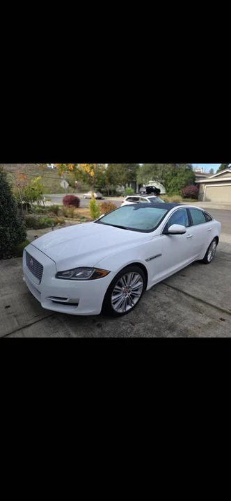 2016 Jaguar X351 XJ - Image 2 of 7
