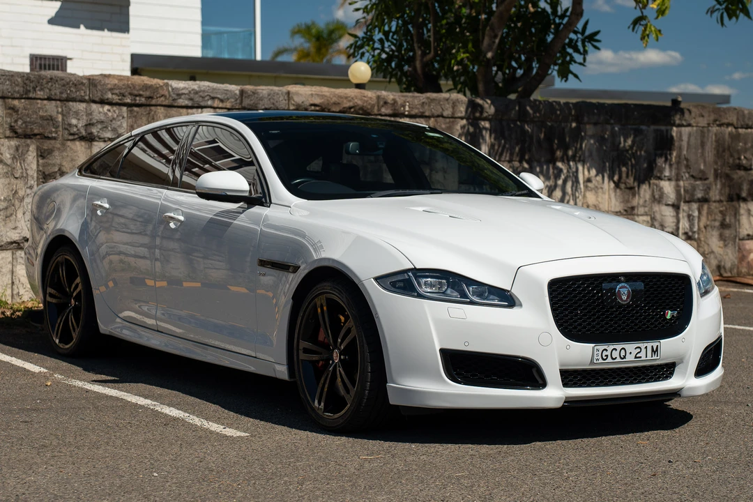 2016 Jaguar X351 XJR - Image 9 of 31