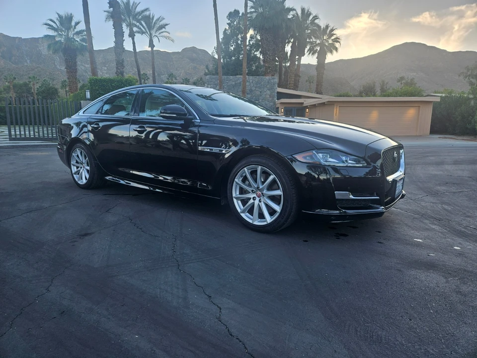 2016 Jaguar X351 XJR - Image 11 of 25