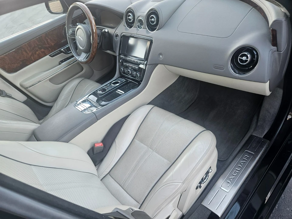 2016 Jaguar X351 XJR - Image 22 of 25