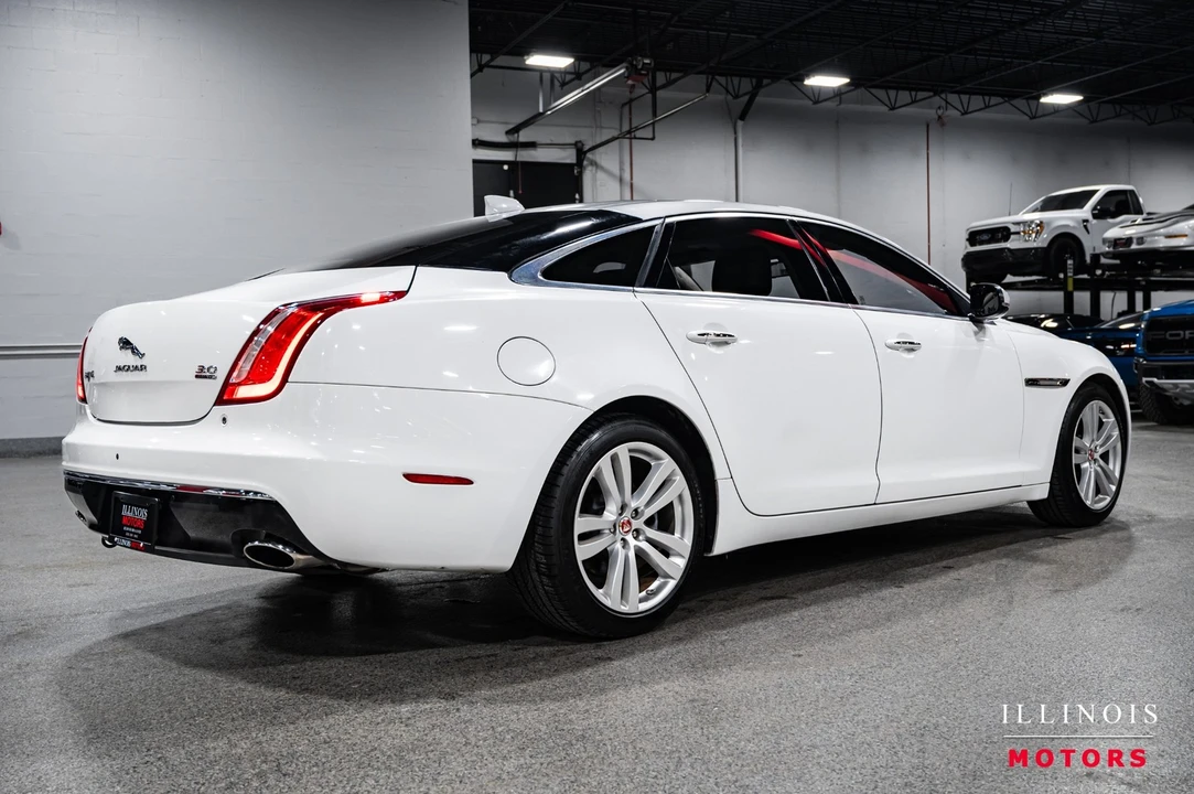 2016 Jaguar X351 XJ - Image 5 of 21