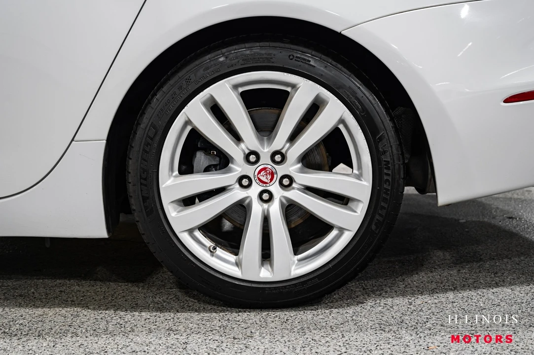 2016 Jaguar X351 XJ - Image 10 of 21