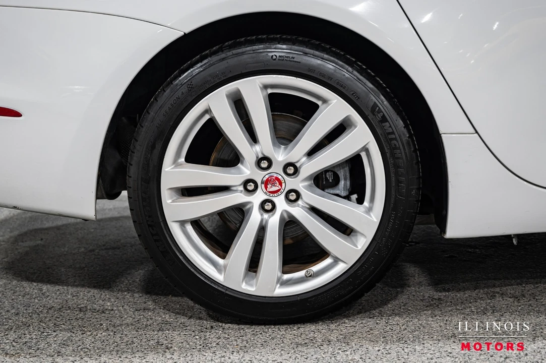 2016 Jaguar X351 XJ - Image 11 of 21