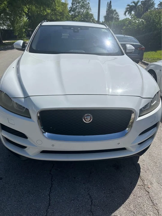 2016 Jaguar F-Pace - Image 4 of 12