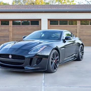 2016 Jaguar F-Type R