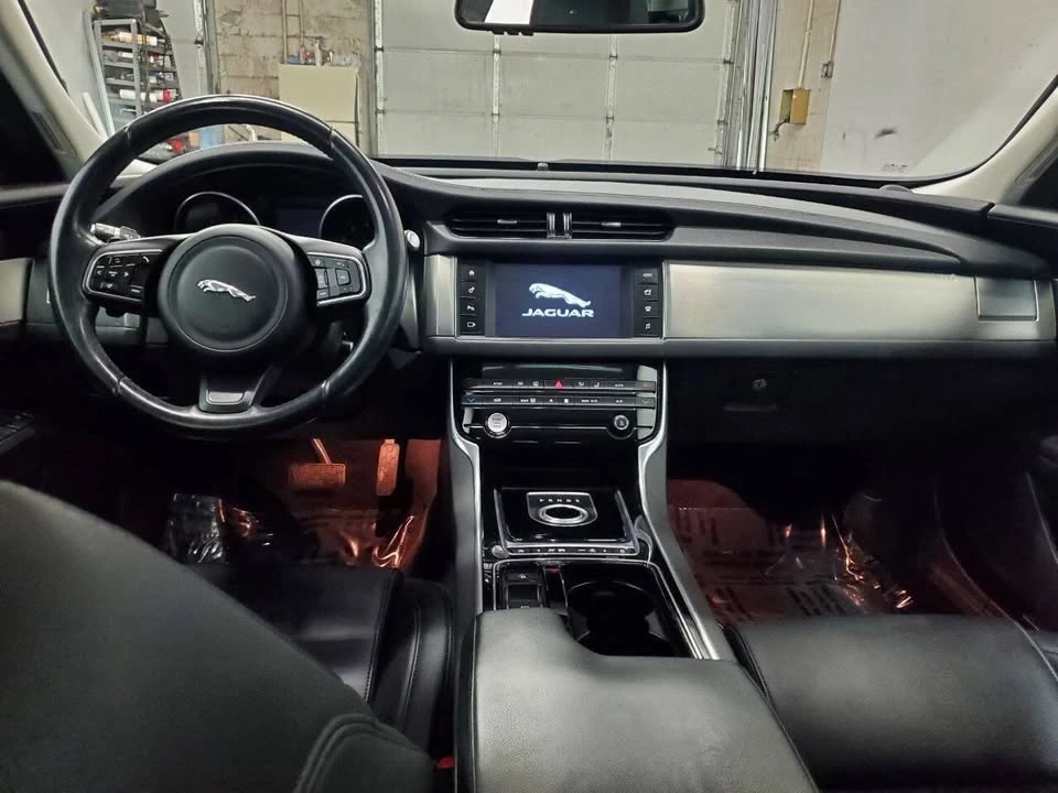 2016 Jaguar X260 XF - Image 11 of 20