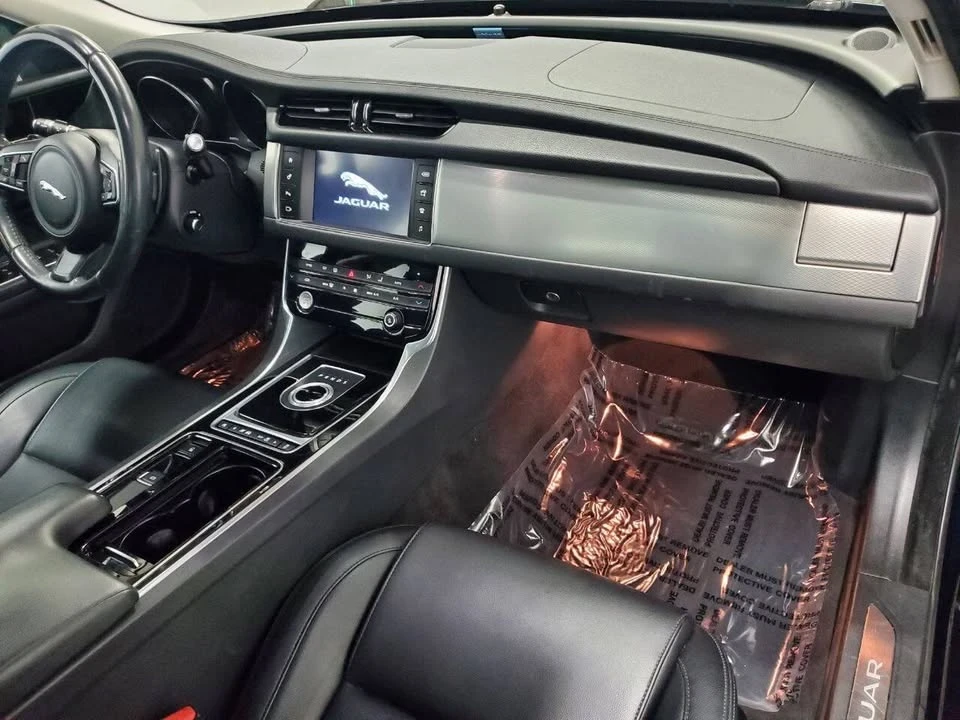 2016 Jaguar X260 XF - Image 14 of 20