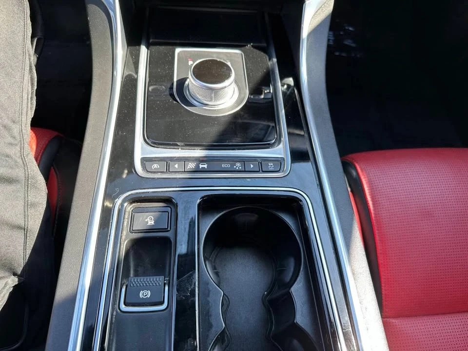 2016 Jaguar X260 XF - Image 16 of 18