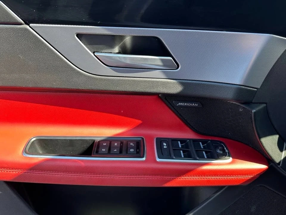 2016 Jaguar X260 XF - Image 12 of 18