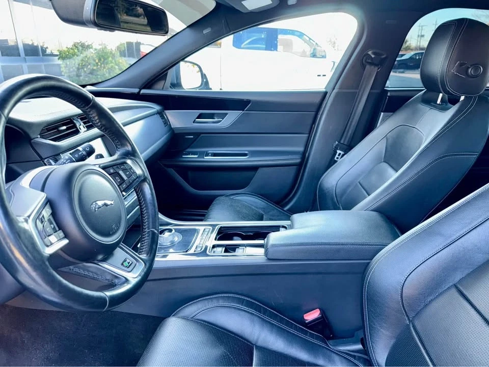 2016 Jaguar X260 XF - Image 9 of 13