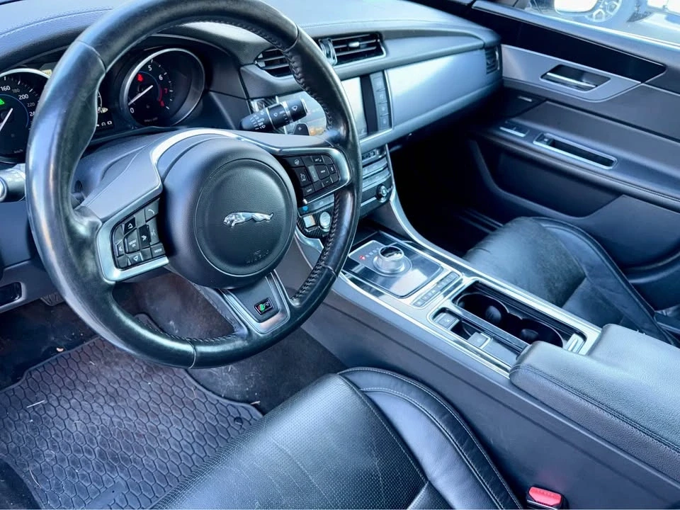 2016 Jaguar X260 XF - Image 8 of 13