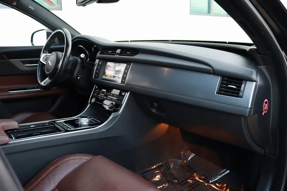 2016 Jaguar X260 XF - Image 16 of 20