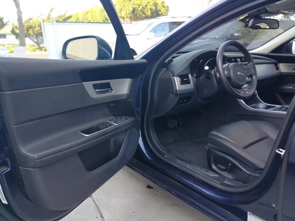 2016 Jaguar X260 XF - Image 13 of 15