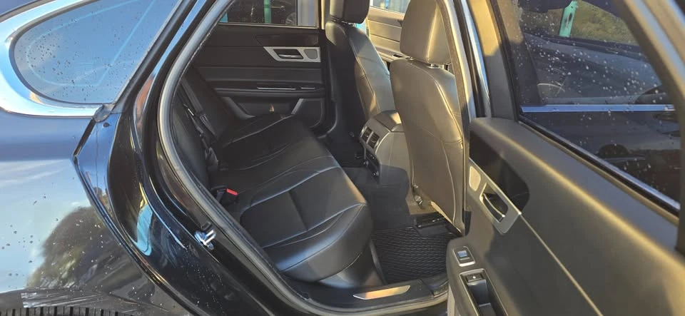 2016 Jaguar X260 XF - Image 13 of 20