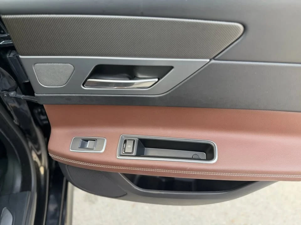 2016 Jaguar X260 XF - Image 15 of 19