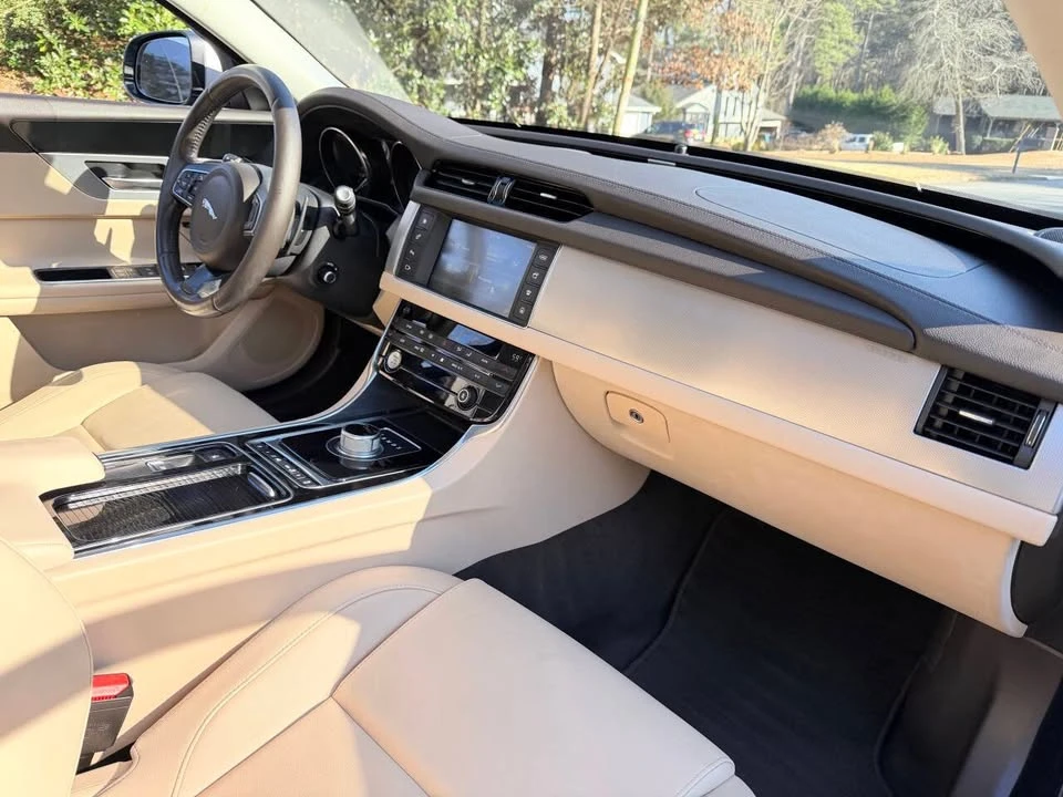2016 Jaguar X260 XF - Image 15 of 20