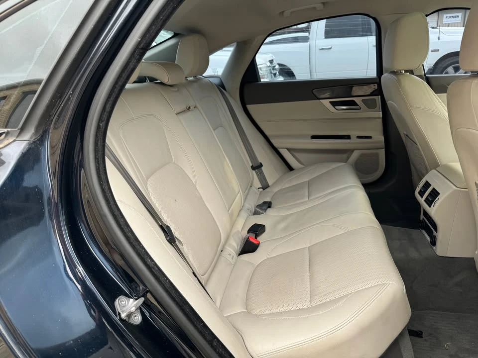 2016 Jaguar X260 XF - Image 12 of 17