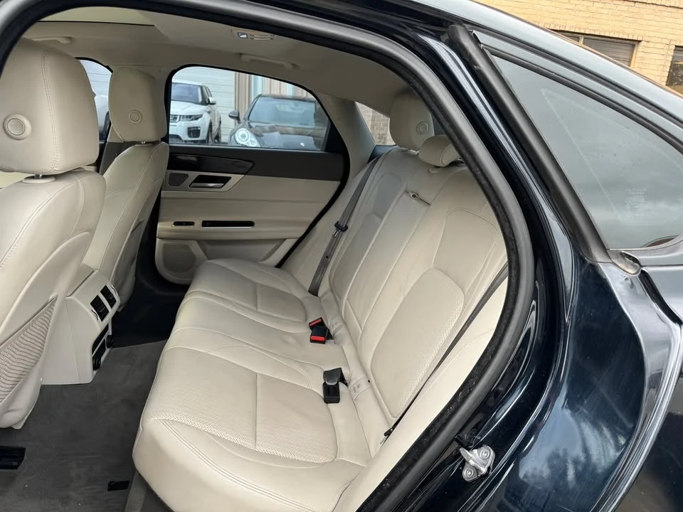 2016 Jaguar X260 XF - Image 10 of 17
