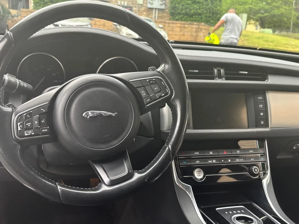 2016 Jaguar X260 XF - Image 11 of 13