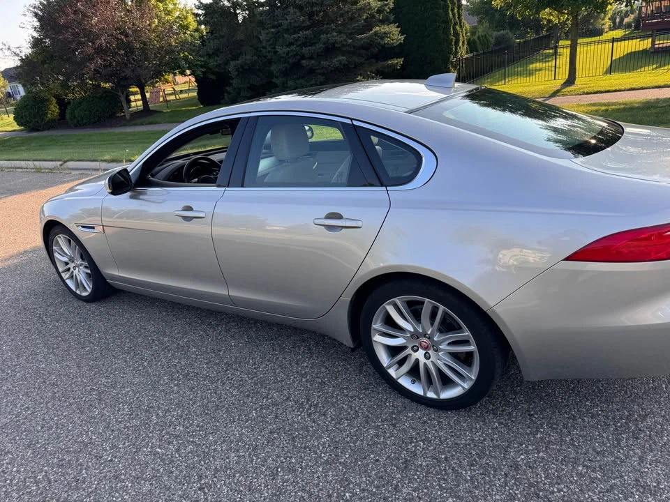 2016 Jaguar X260 XF - Image 8 of 11