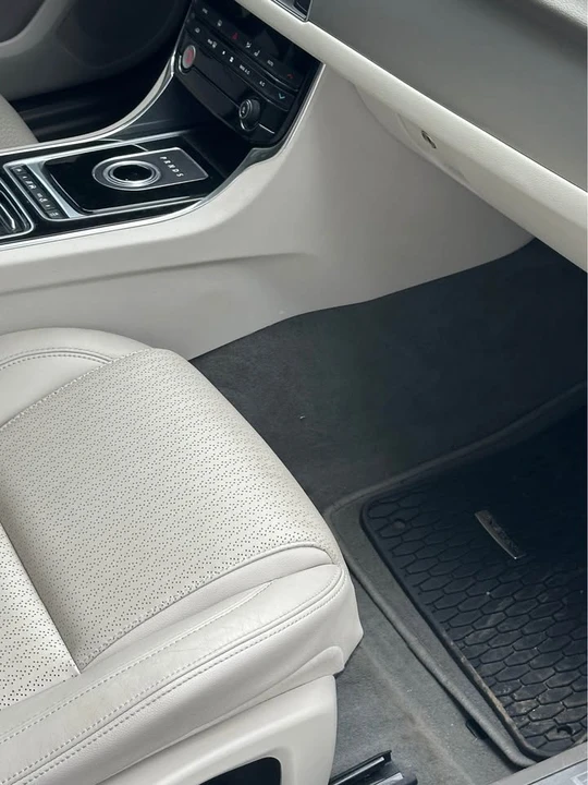 2016 Jaguar X260 XF - Image 11 of 13