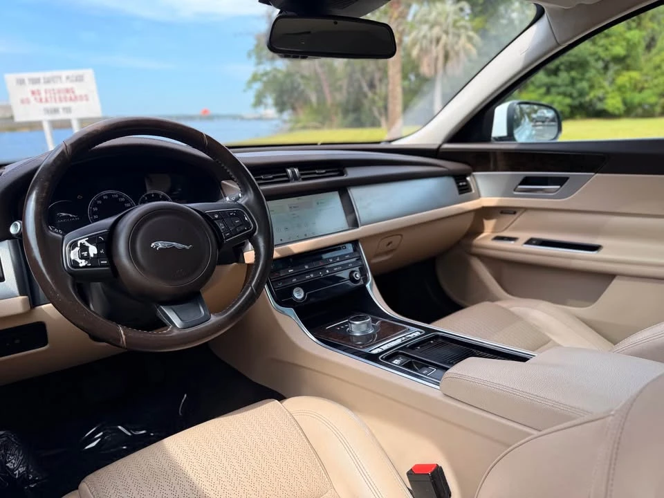 2016 Jaguar X260 XF - Image 14 of 20
