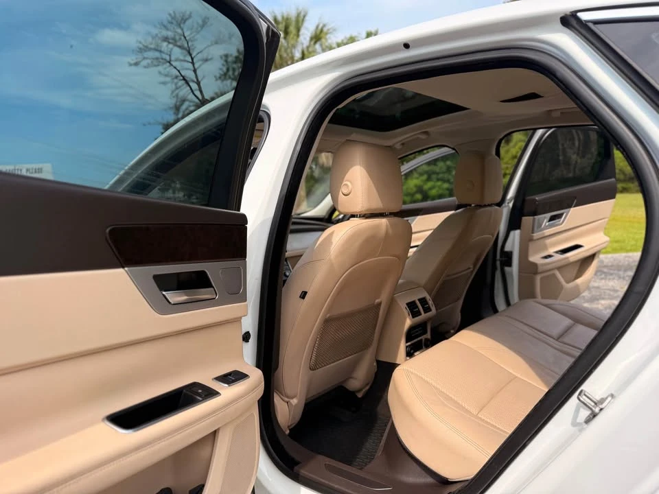 2016 Jaguar X260 XF - Image 10 of 20