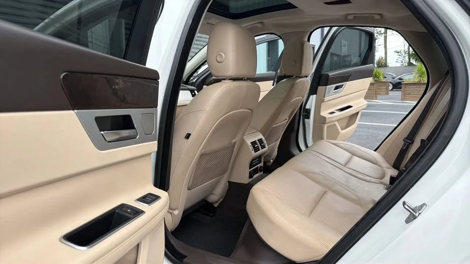 2016 Jaguar X260 XF - Image 10 of 20