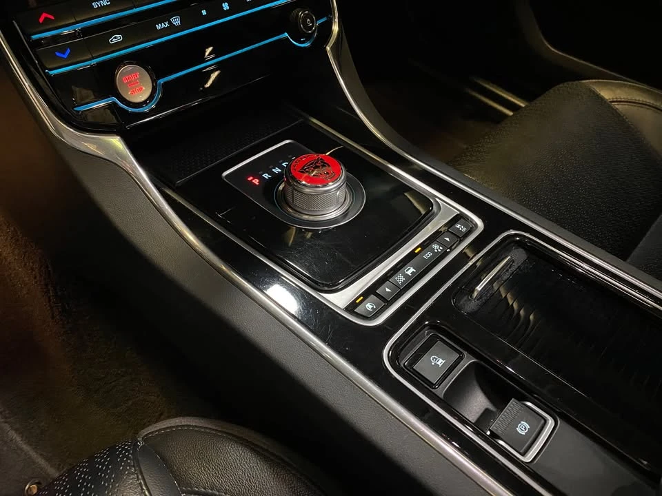 2016 Jaguar X260 XF - Image 19 of 21
